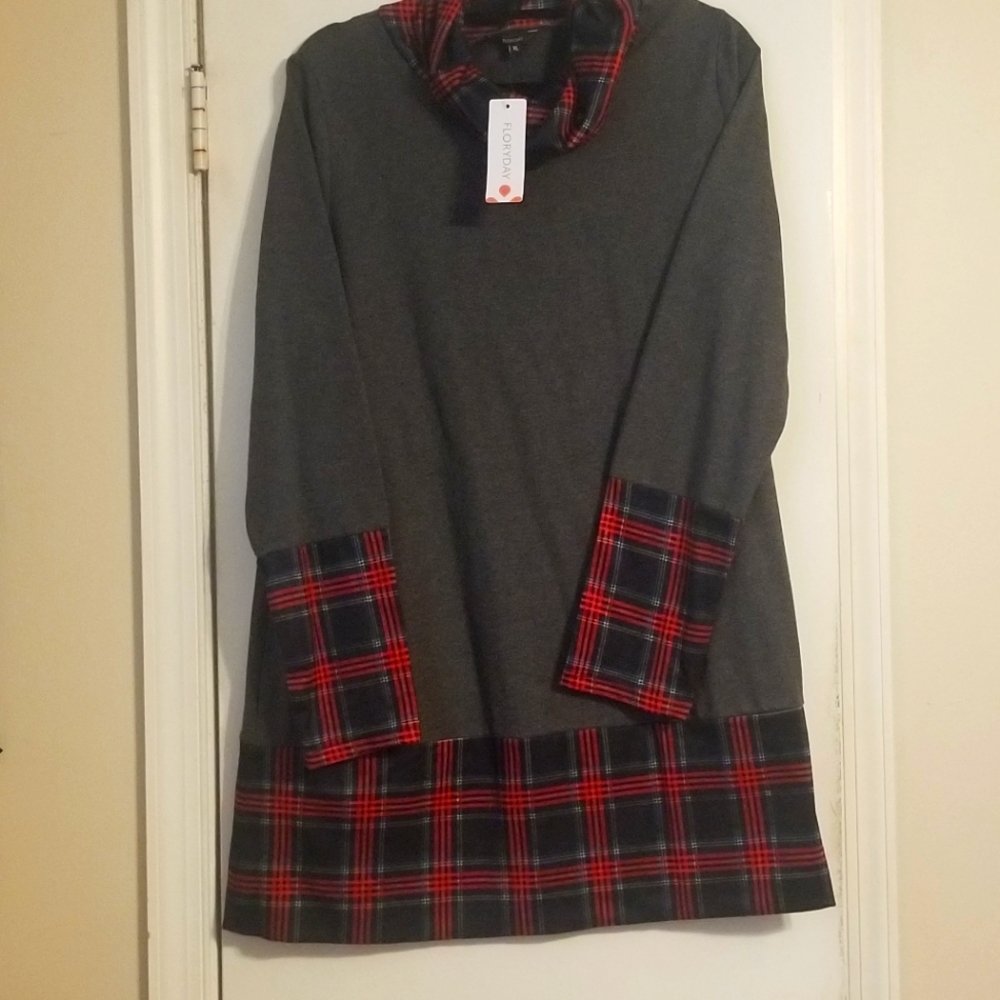 NWT Floryday Gray with plaid tunic